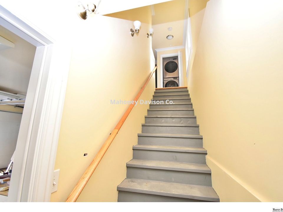 1st image of 6B Issel Ln