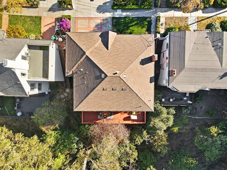 866 Alma Pl — Photo 44