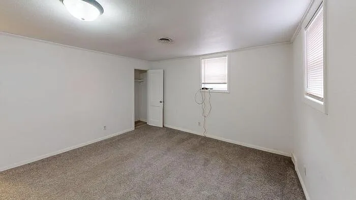 1 bed, 1.0 bath, $850 — Photo 4