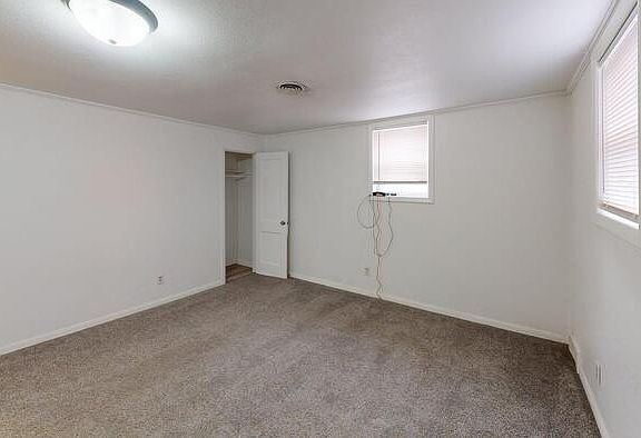 4th image of 811 N 14th St