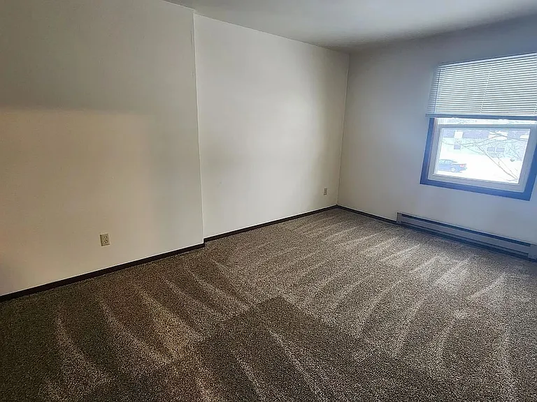 1117 Imperial Cir — Photo 12