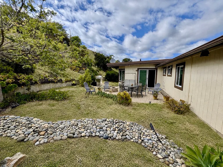 2312 Finch Ln — Photo 12