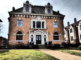 4512 W Pine Blvd, Saint Louis, MO