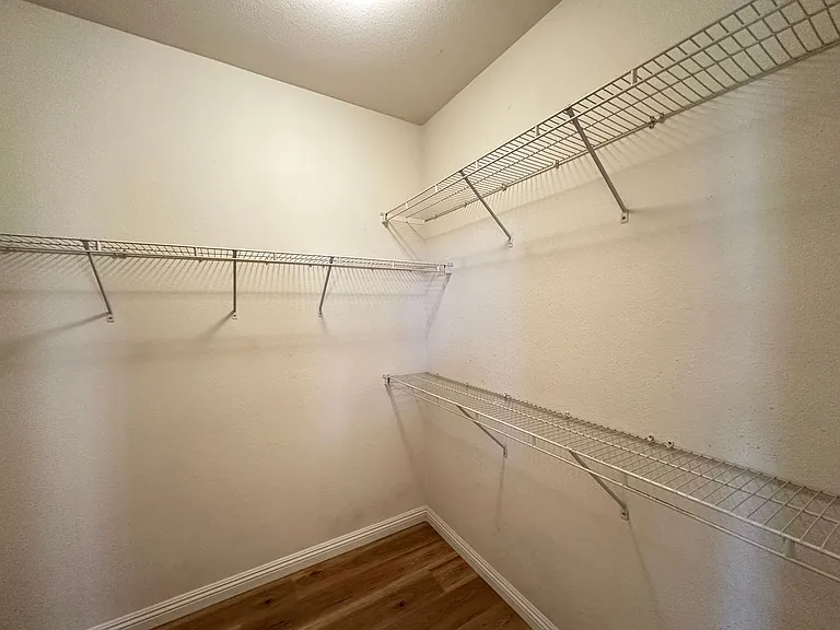 2525 Living Rock St — Photo 12