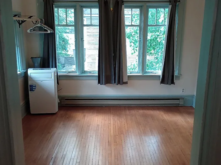 303 S 3rd St #2 — Photo 7