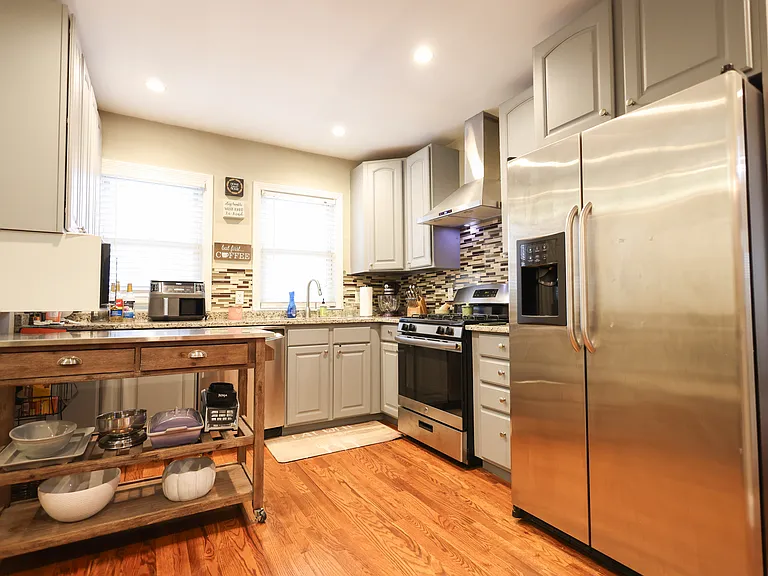 43-45 Belnel Rd #2 — Photo 15