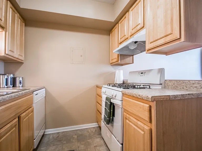 Sunset Ridge Townhomes — Photo 24