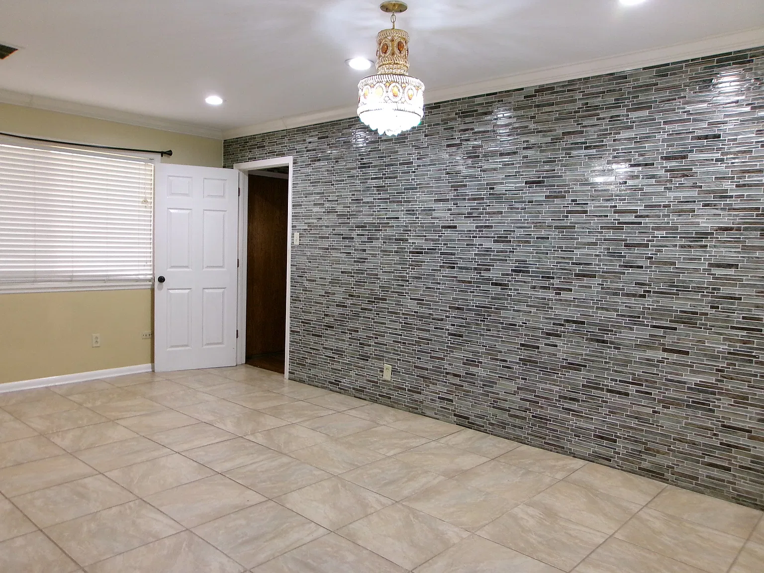 4 bed, 1615 sqft, $1,700 — Photo 3