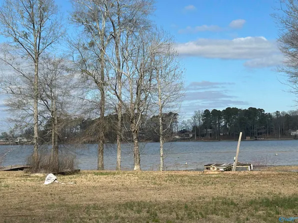 549 County Road 16, Centre, AL 35960