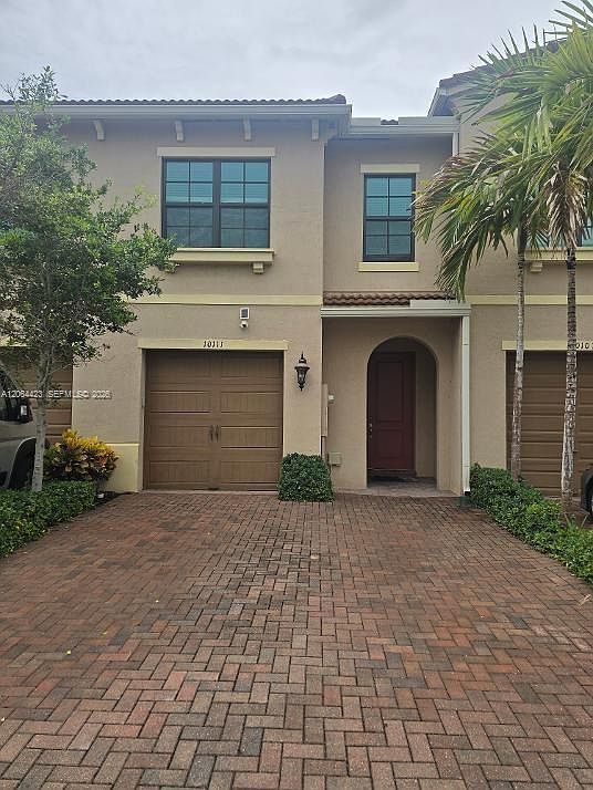 1st image of 10111 Akenside Dr