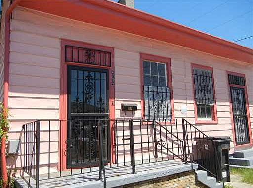 1st image of 2733 Urquhart St