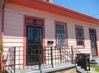 2733 Urquhart St, New Orleans, LA 70117