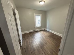 352 Benham Ave, Bridgeport, CT 06604