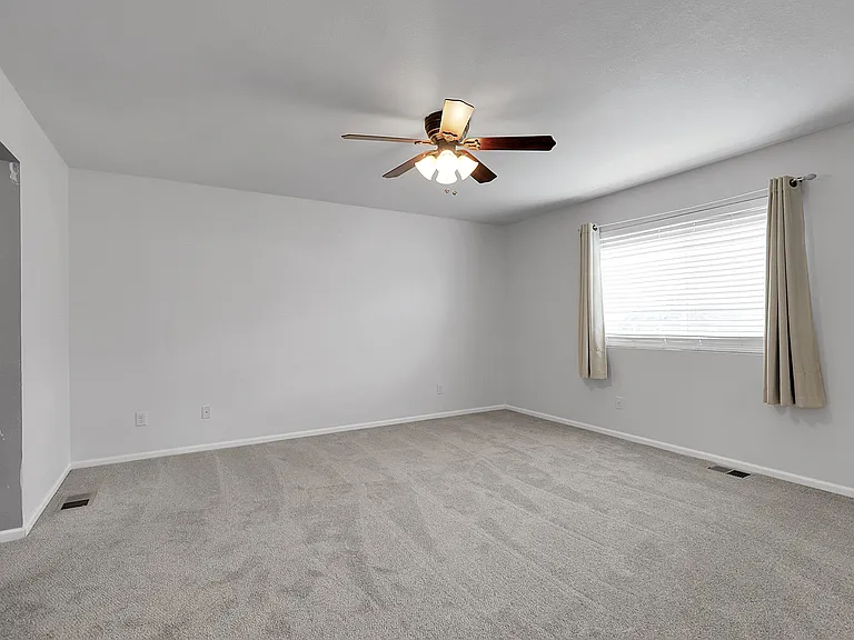 7668 Sabino Ln — Photo 9