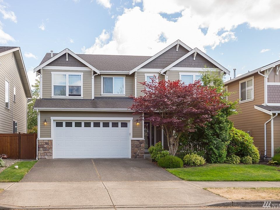 1st image of 7723 Rushmore Ave NE