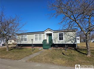 55 W Canyon Dr, Hamburg, NY 14075