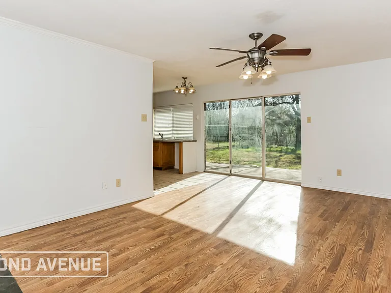 509 Southlake Dr — Photo 5