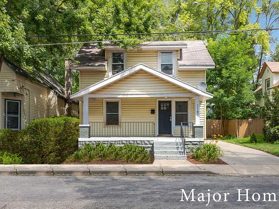 2nd image of 1147 Bemis St SE