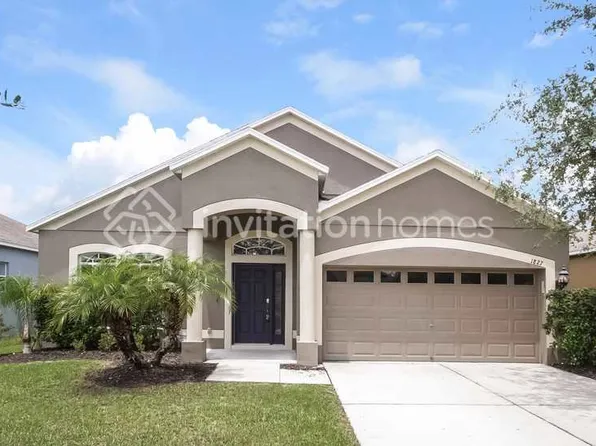 1827 Atlantic Dr, Ruskin, FL 33570