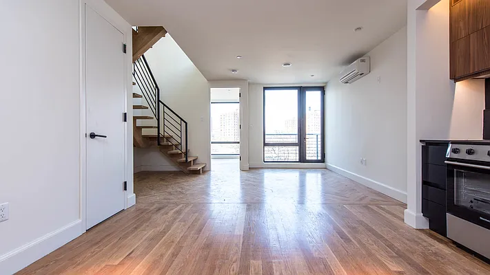 Rented by Nooklyn NYC LLC | media 68