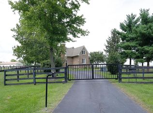 6655 Briar Hill Rd, Paris, KY 40361