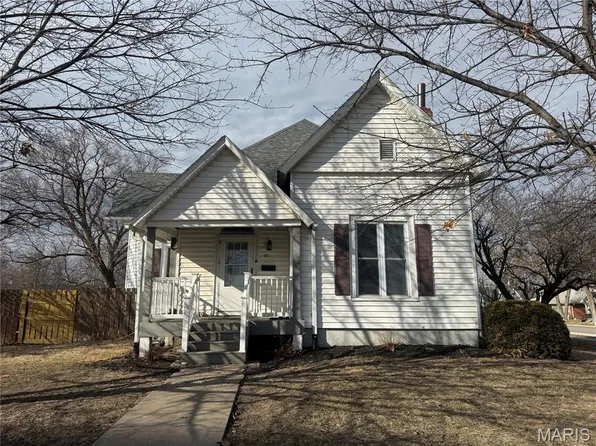 102 Court St, Monroe City, MO 63456