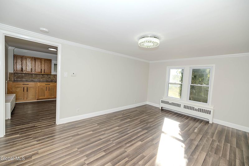 5th image of 78 Spruce Street