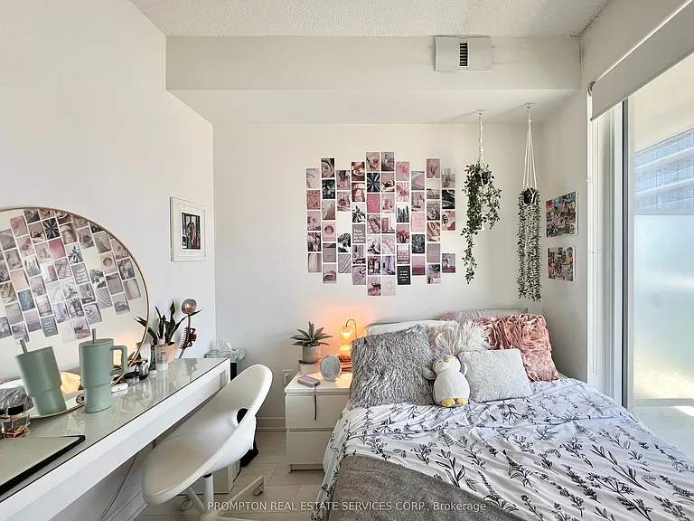 20 Richardson St #1707 — Photo 16