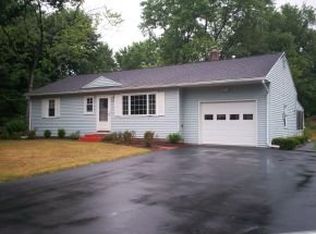 208 Greenlawn Rd, Vestal, NY 13850