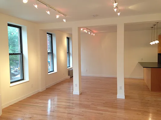 Rented by Rolling Stone Realty LLC | media 34