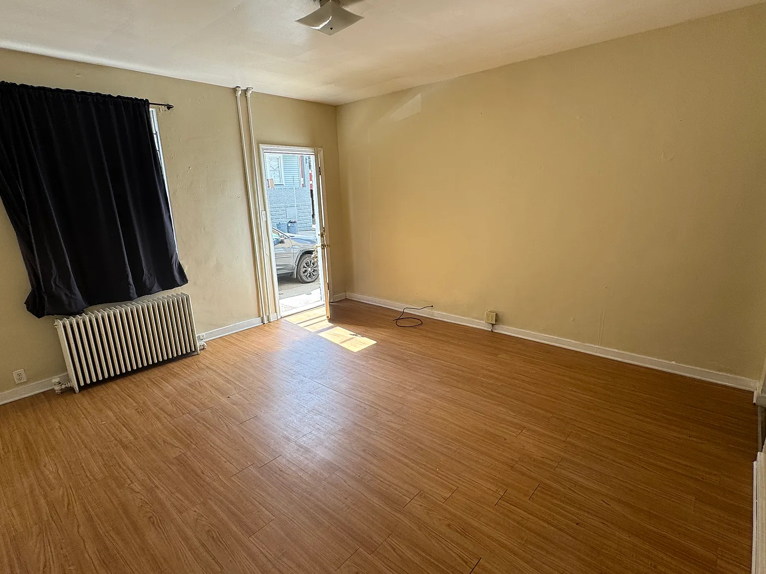3 bed, $2,900 — Photo 3