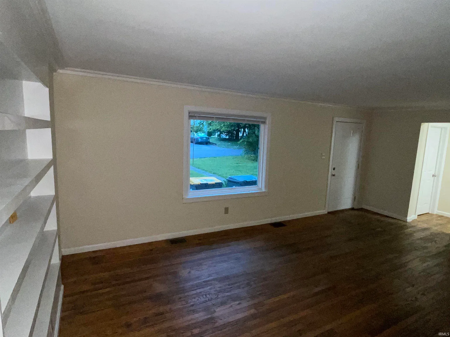 5 bed, 2.0 bath, 3026 sqft, $3,275 — Photo 4
