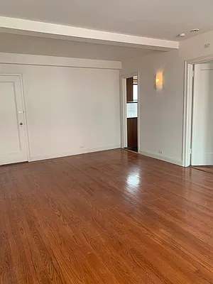 Rented by Bond New York | media 19