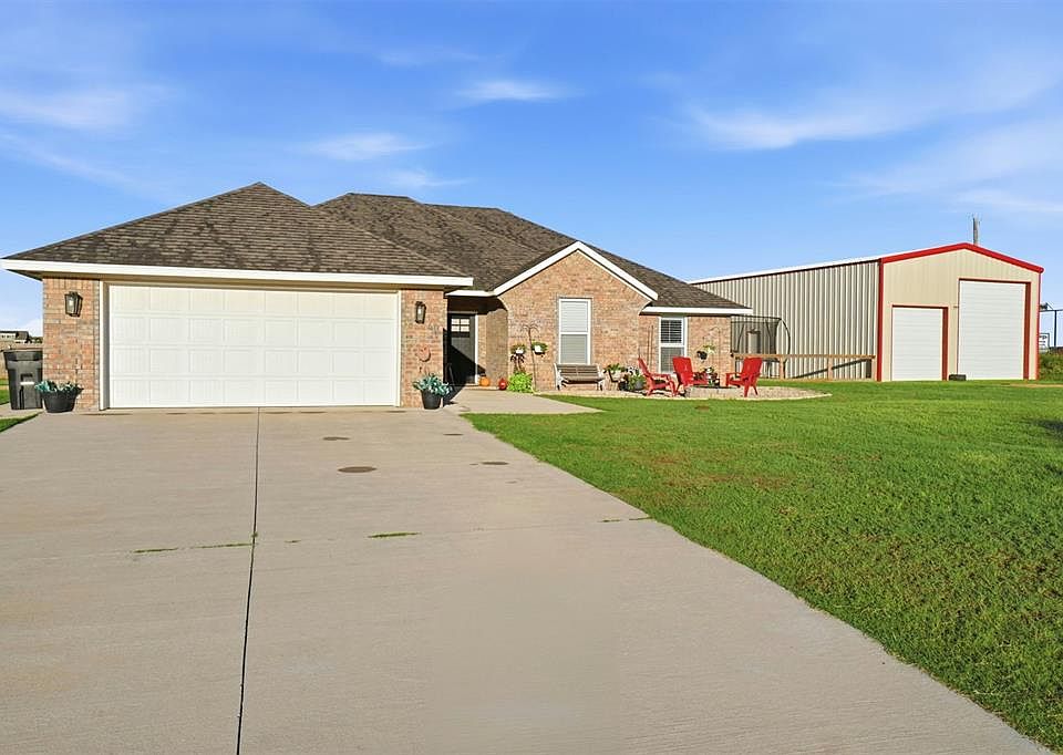 1st image of 40 Freedom Cir