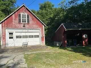 3rd image of 118 Windham Center Road