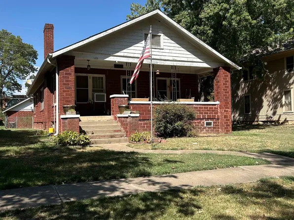 512 E 12th Ave, Winfield, KS 67156