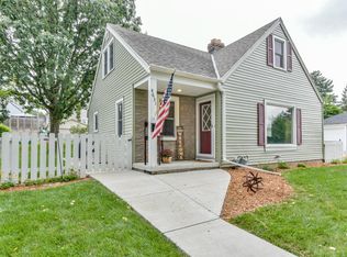 4631 W Holt Ave, Greenfield, WI 53219