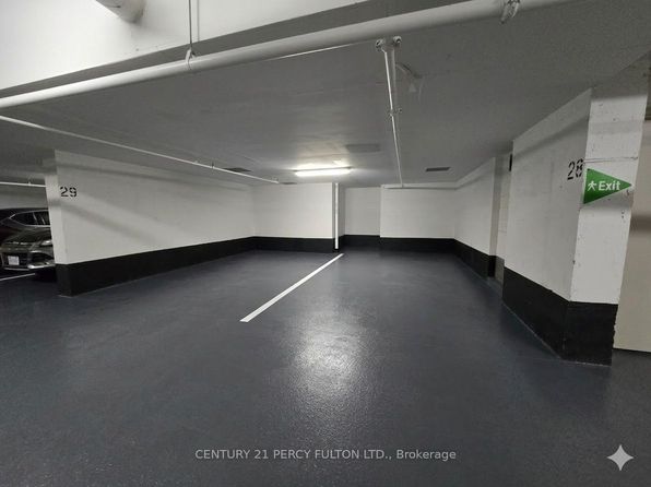 181 Village Green Sq #P29, Toronto, ON M1S 0K6