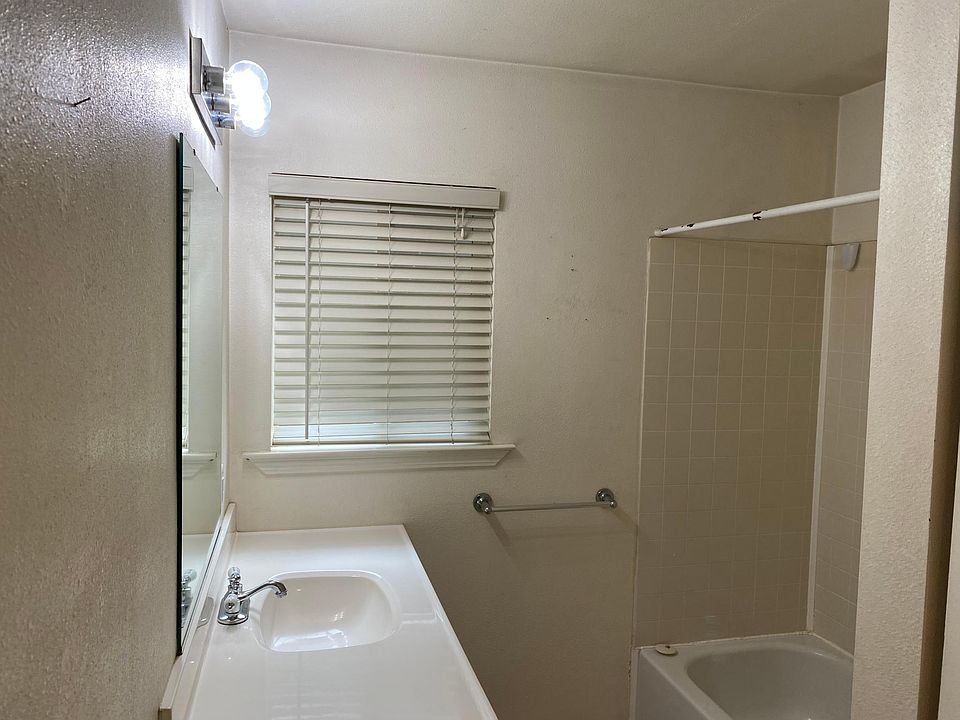 1st image of 439 Sonora Ave