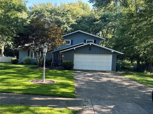 3618 Steven Dr, Seven Hills, OH 44131