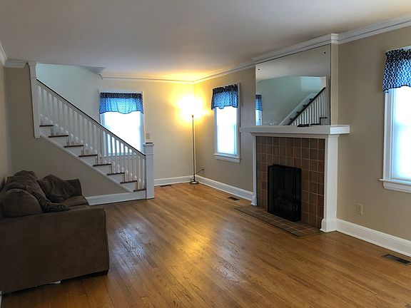 2nd image of 1338 Grosscup Ave