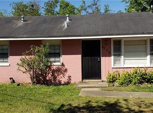 4926 Montegut Dr, New Orleans, LA 70126