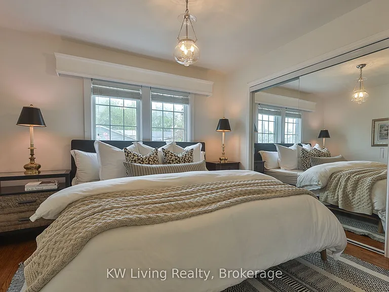 452 Davisville Ave — Photo 17