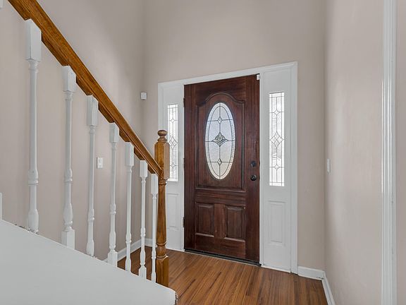 2nd image of 4622 Woodland Dr
