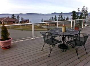 2415 Washington Ct, Anacortes, WA 98221