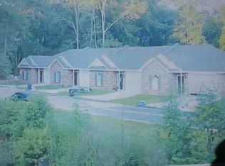 300 W Railroad Ave APT 4, Summit, MS 39666