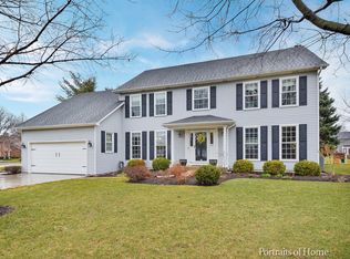 1675 Rosebud Ct, Wheaton, IL 60189