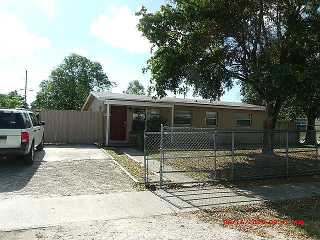 1st image of 1506 NW 15th Ter