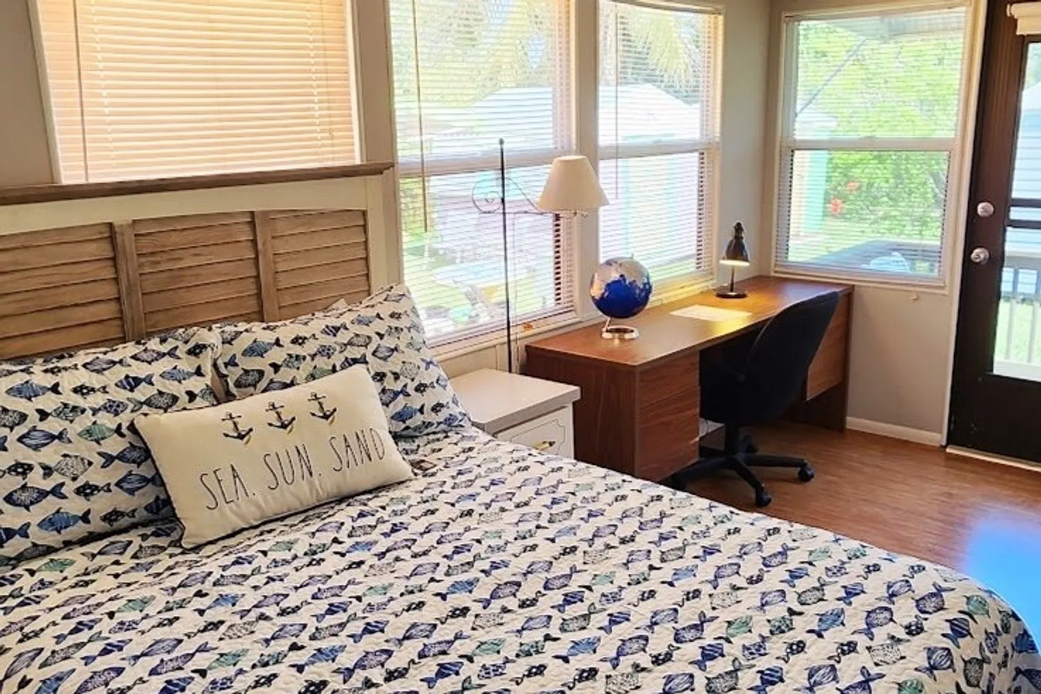 2 bed, 1.0 bath, $3,674 — Photo 4