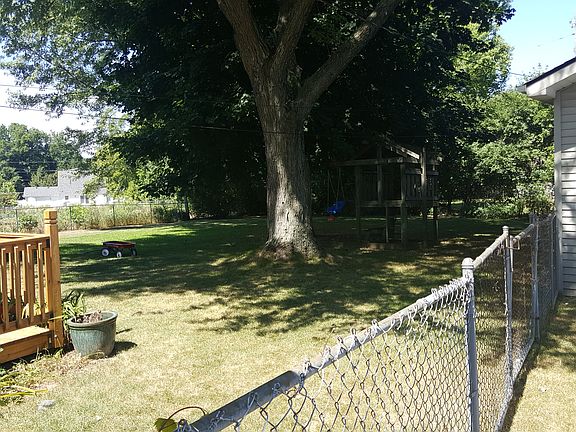 3rd image of 1946 Swaranne Dr